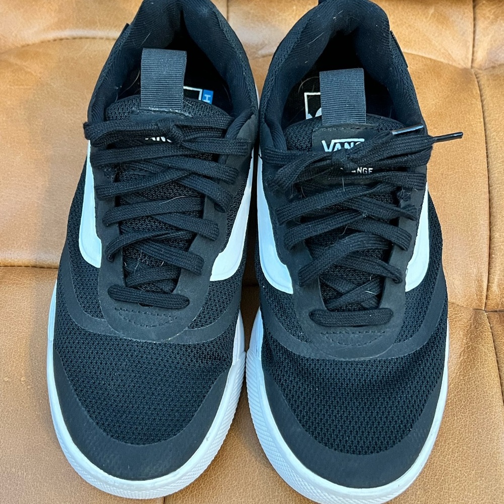 Vans Black and White Women's Sneakers - Picture 2 of 5
